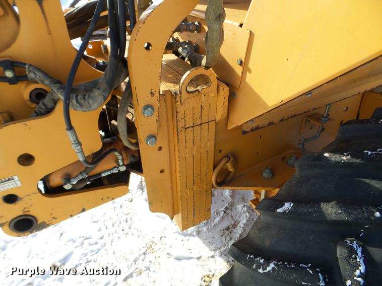 image for item EW9868 2000 Case 860 vibratory cable plow