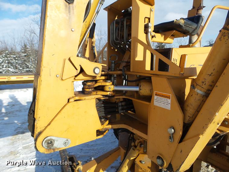 image for item EW9868 2000 Case 860 vibratory cable plow