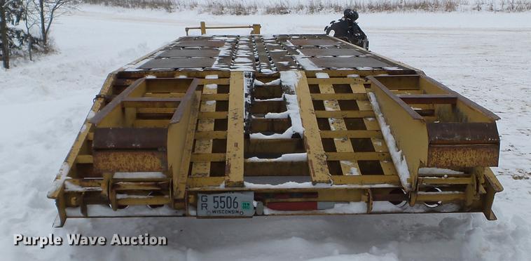 image for item EW9870 1988 Belshe FB-24 equipment trailer