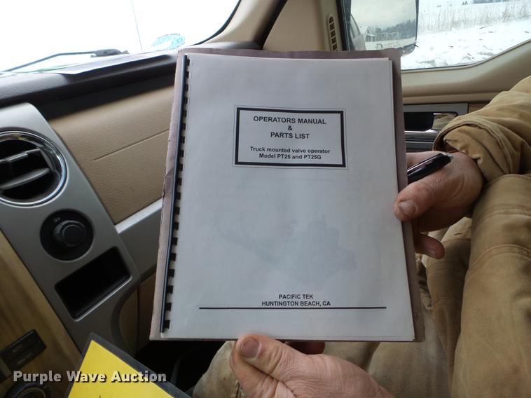 image for item EW9871 Pacific Tek PT25G valve turner