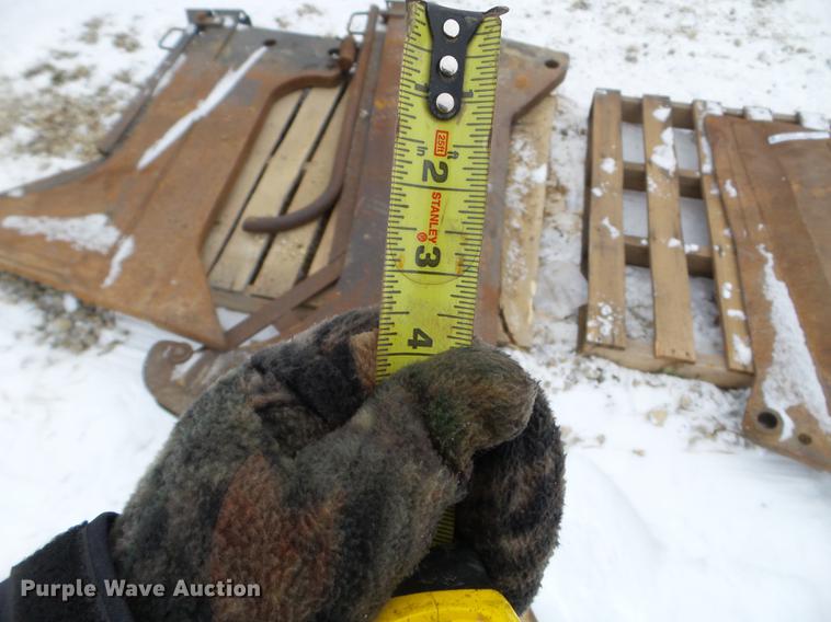 image for item EW9874 (4) Ditch Witch cable plow blades