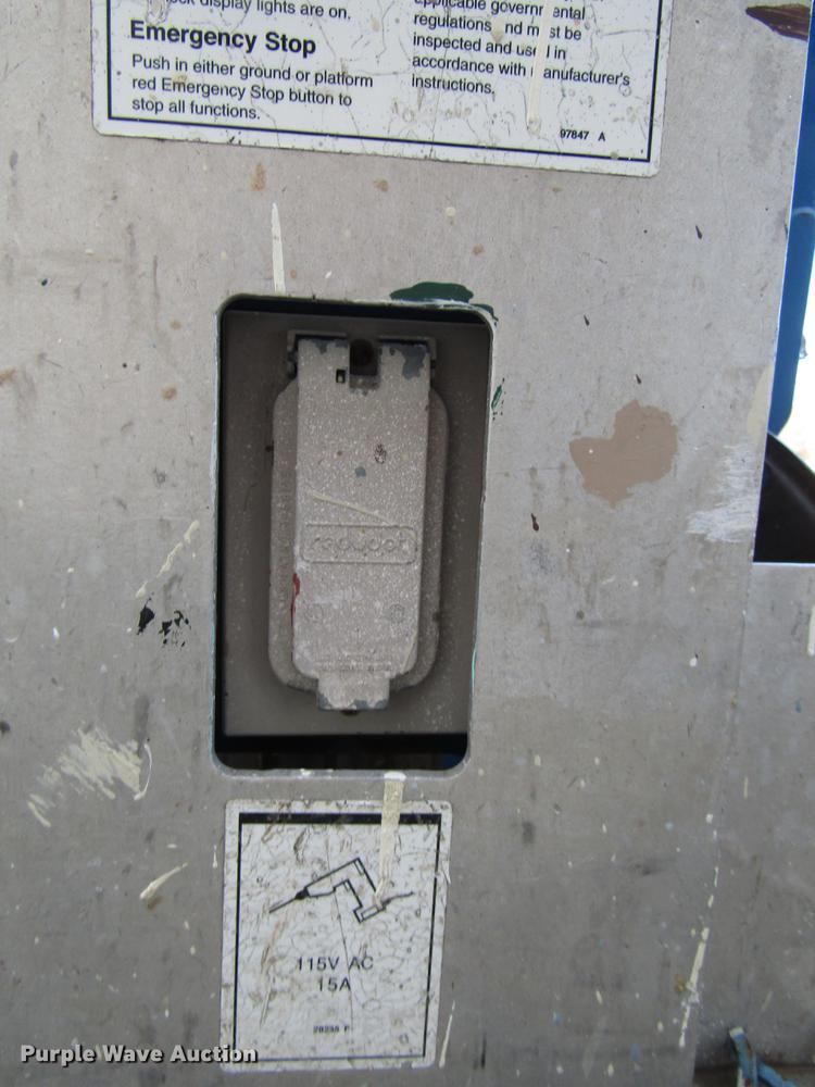 image for item FJ9597 1999 Genie TMZ34 boom lift