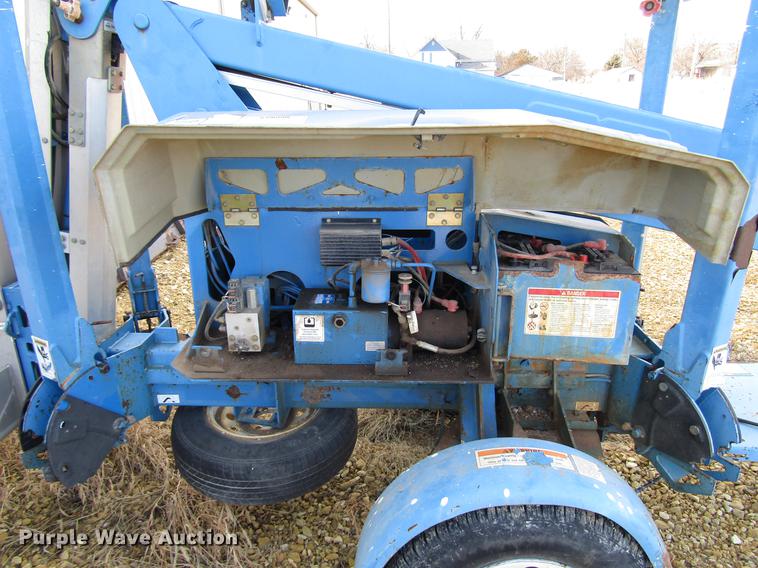 image for item FJ9597 1999 Genie TMZ34 boom lift