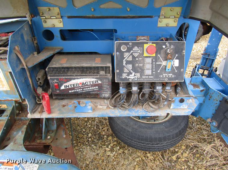 image for item FJ9597 1999 Genie TMZ34 boom lift