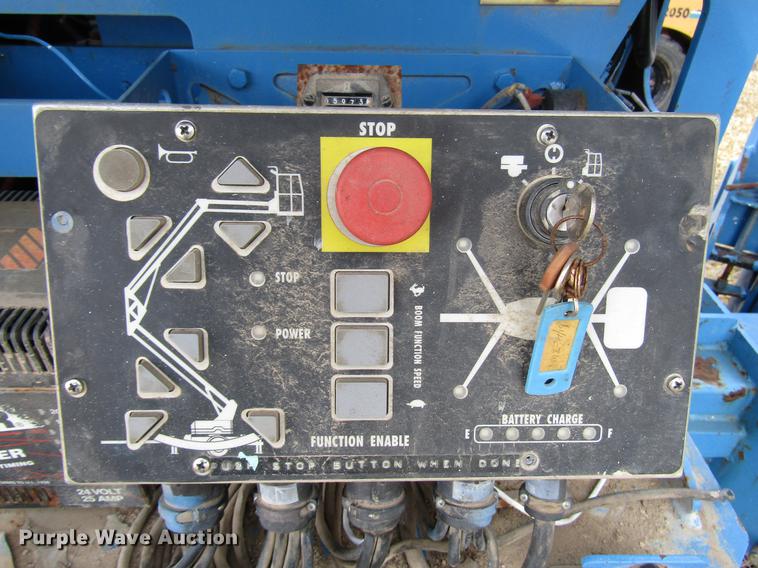 image for item FJ9597 1999 Genie TMZ34 boom lift