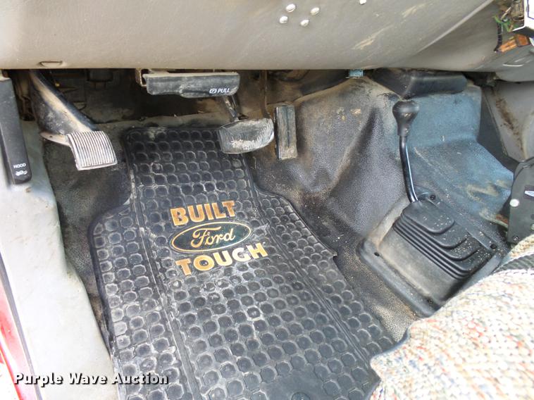 image for item DA3604 2001 Ford F450 Super Duty flat dump bed truck