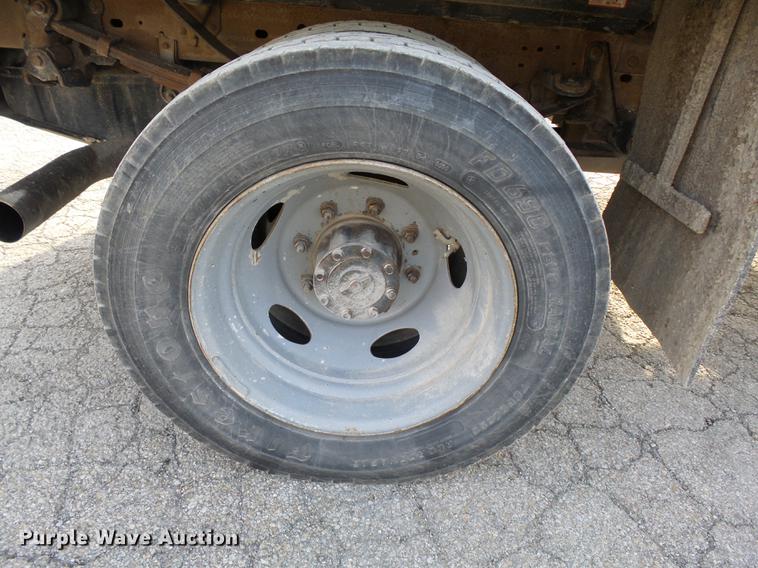 image for item DA3604 2001 Ford F450 Super Duty flat dump bed truck