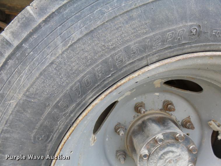 image for item DA3604 2001 Ford F450 Super Duty flat dump bed truck