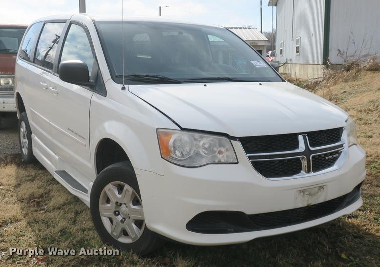 image for item DB8908 2011 Dodge Grand Caravan van