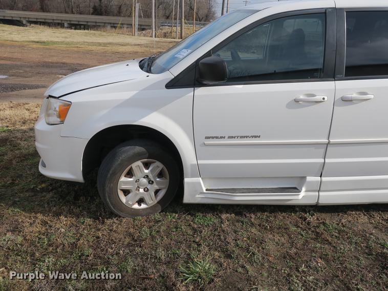 image for item DB8908 2011 Dodge Grand Caravan van