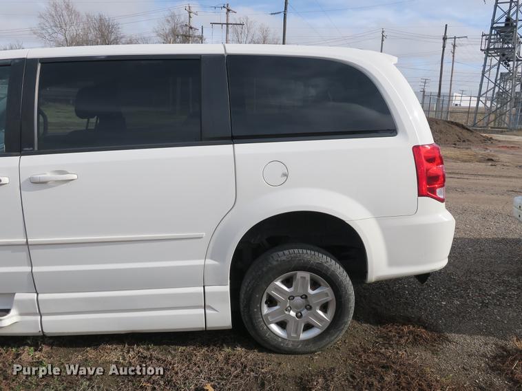 image for item DB8908 2011 Dodge Grand Caravan van