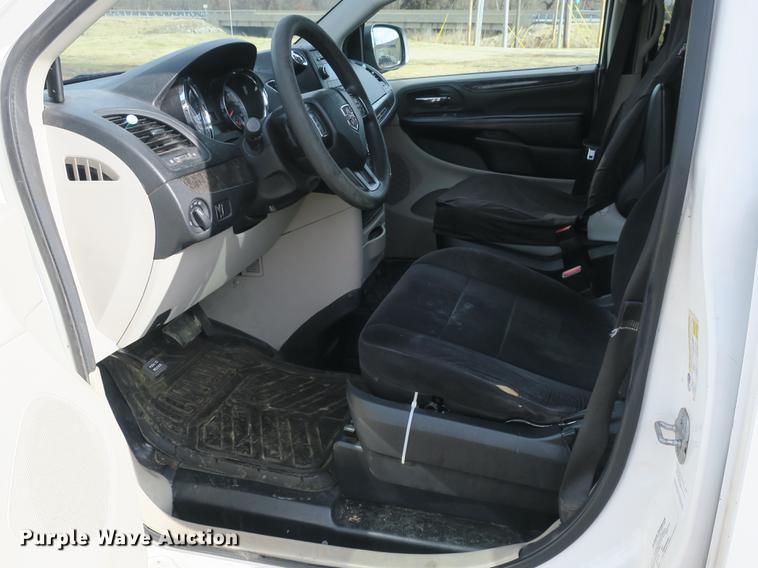 image for item DB8908 2011 Dodge Grand Caravan van