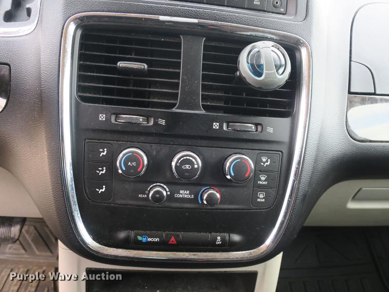 image for item DB8908 2011 Dodge Grand Caravan van