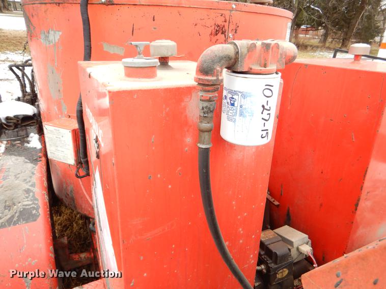 image for item DE0014 1993 Crafco EZ Pour melter applicator