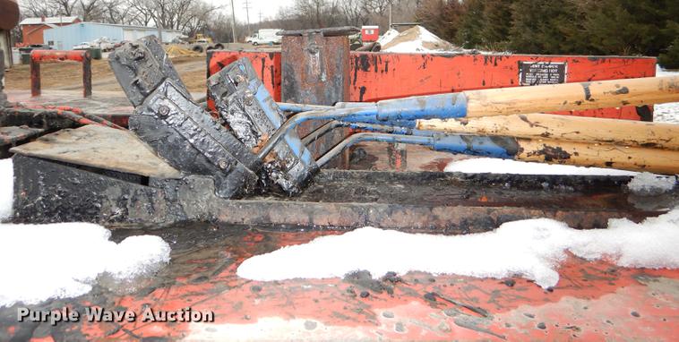 image for item DE0014 1993 Crafco EZ Pour melter applicator