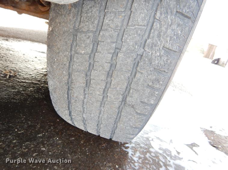 image for item DE0043 2004 Ford E350 Super Duty van