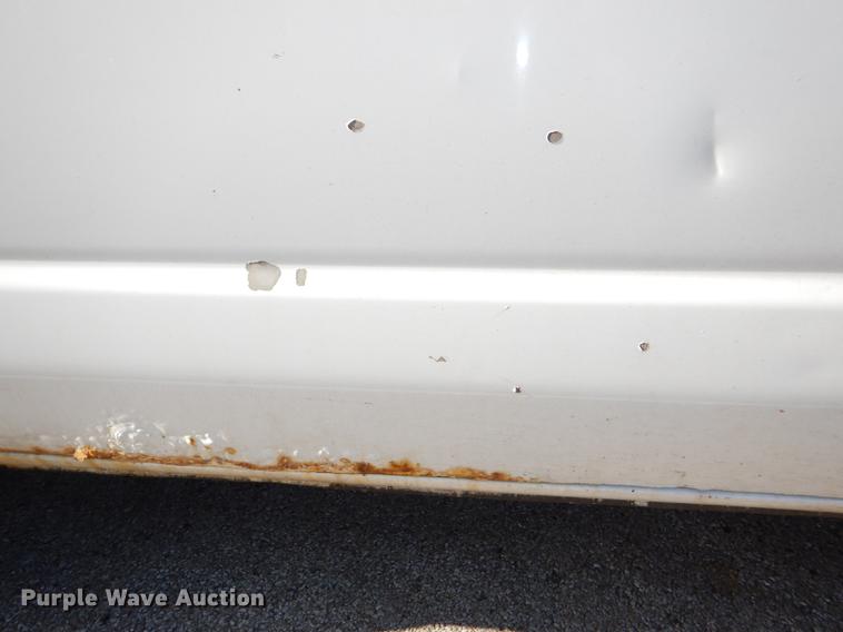 image for item DE0043 2004 Ford E350 Super Duty van