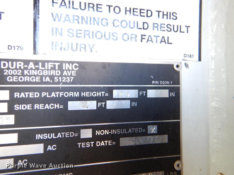 image for item DE0043 2004 Ford E350 Super Duty van