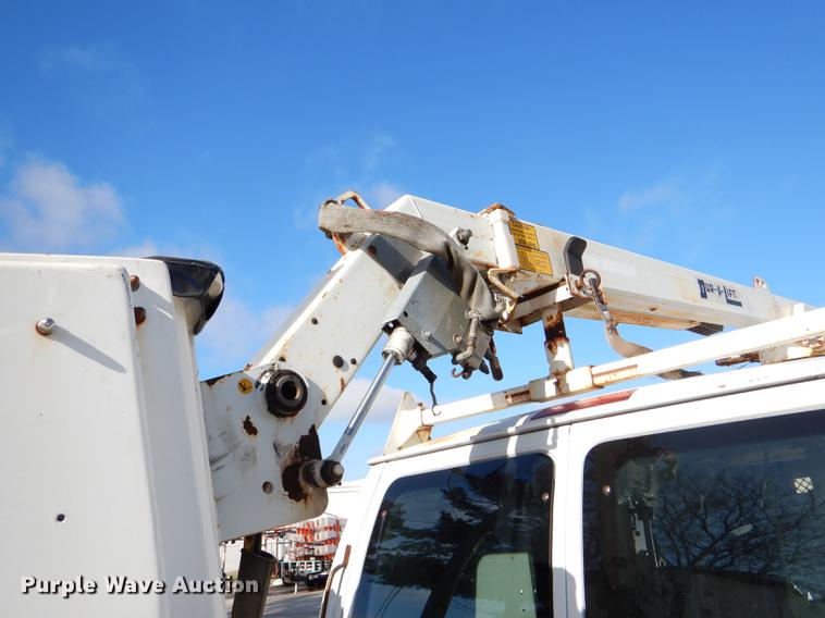 image for item DE0043 2004 Ford E350 Super Duty van