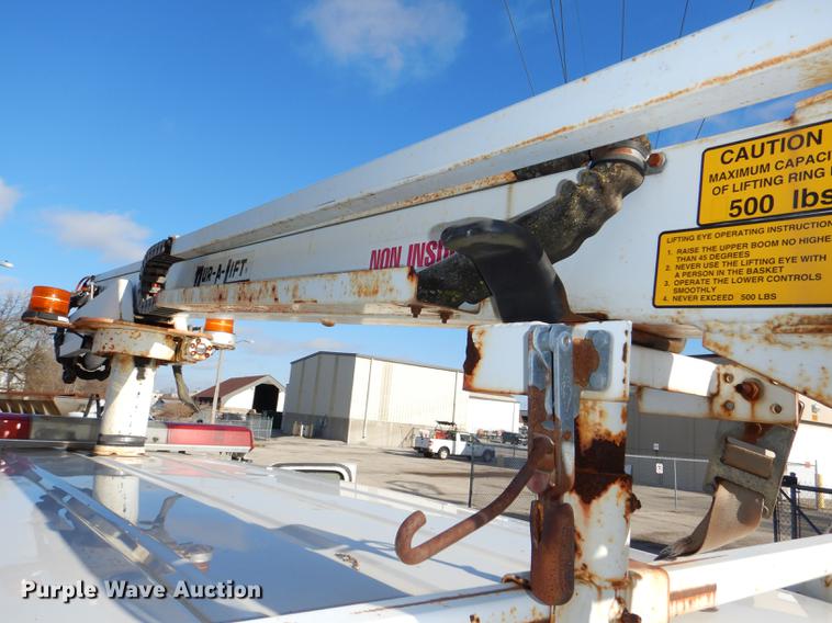 image for item DE0043 2004 Ford E350 Super Duty van