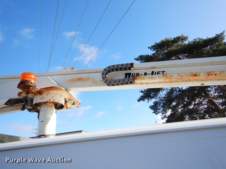 image for item DE0043 2004 Ford E350 Super Duty van