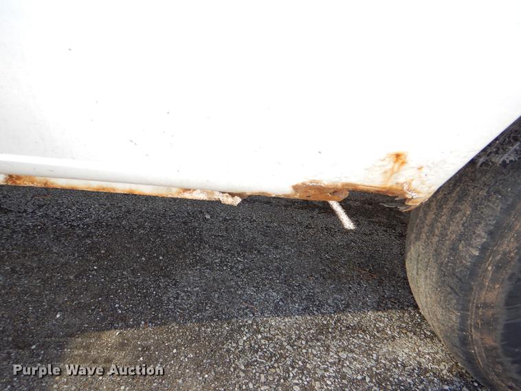 image for item DE0043 2004 Ford E350 Super Duty van