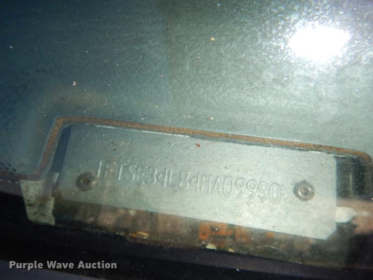 image for item DE0043 2004 Ford E350 Super Duty van