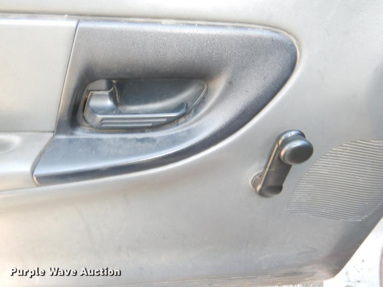 image for item DE0044 2005 Ford Ranger pickup truck