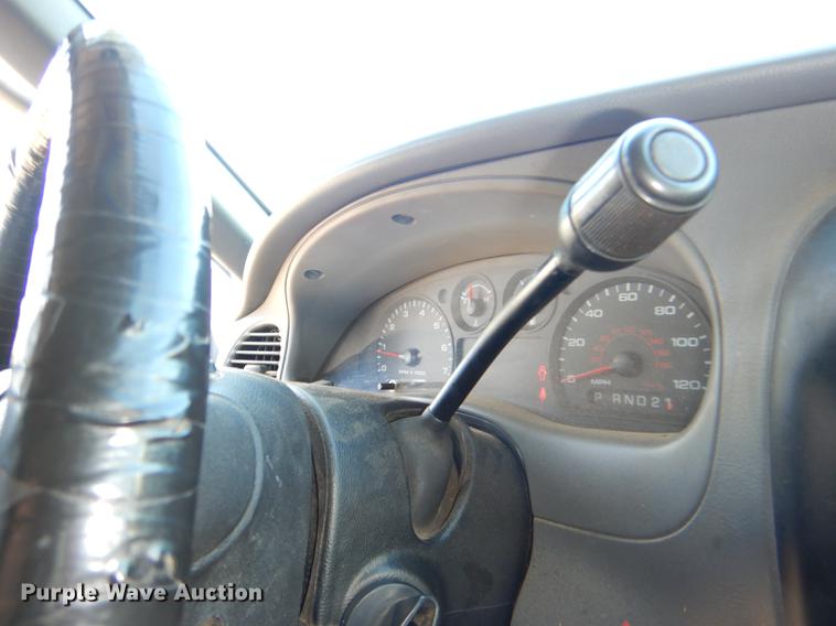 image for item DE0044 2005 Ford Ranger pickup truck