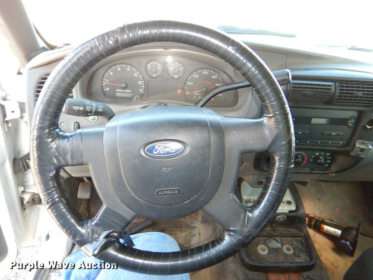 image for item DE0044 2005 Ford Ranger pickup truck