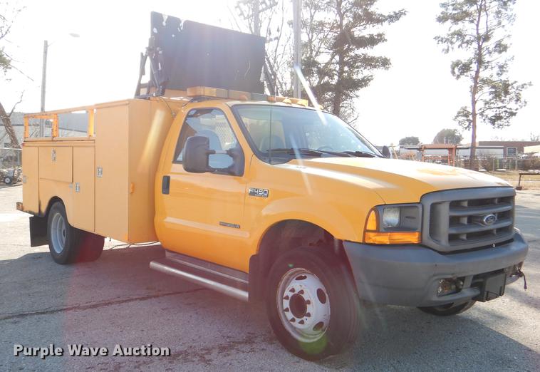 image for item DE0045 1999 Ford F450 Super Duty XL utility truck