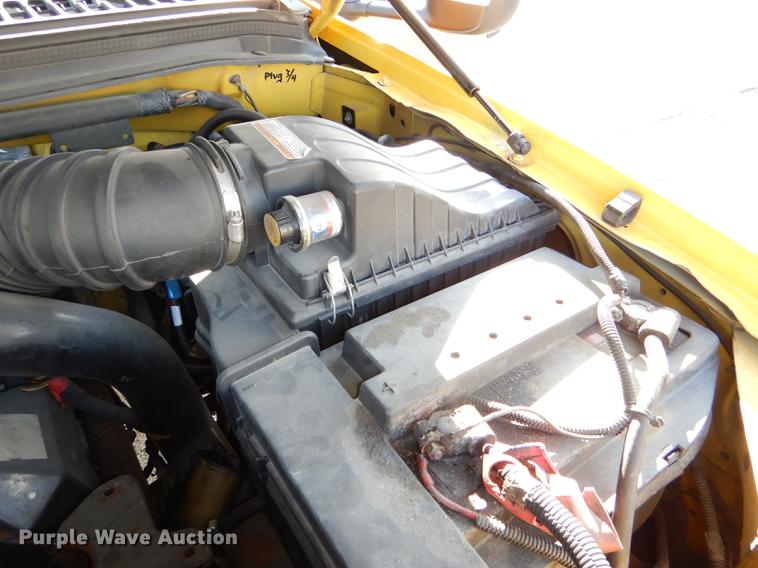 image for item DE0045 1999 Ford F450 Super Duty XL utility truck