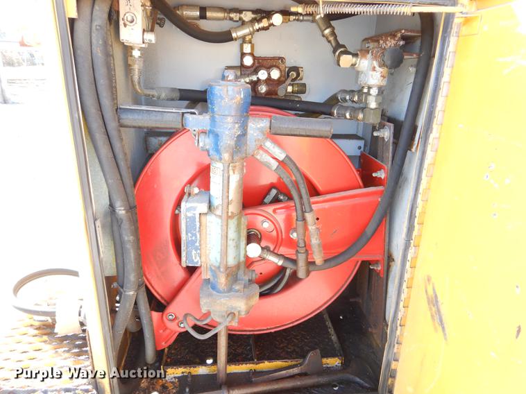 image for item DE0045 1999 Ford F450 Super Duty XL utility truck