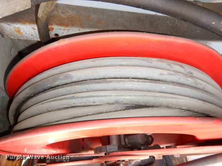 image for item DE0045 1999 Ford F450 Super Duty XL utility truck