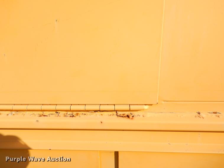 image for item DE0045 1999 Ford F450 Super Duty XL utility truck