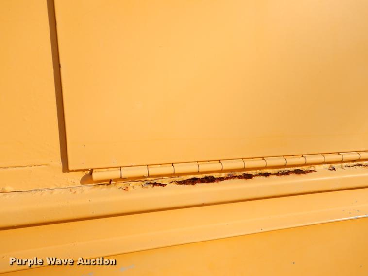 image for item DE0045 1999 Ford F450 Super Duty XL utility truck