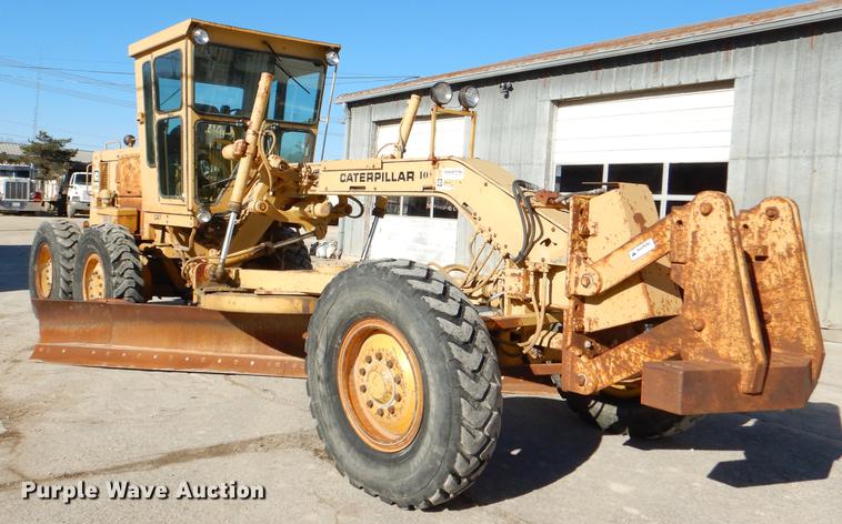 image for item DE0047 1983 Caterpillar 120G motor grader