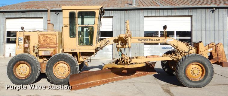 image for item DE0047 1983 Caterpillar 120G motor grader
