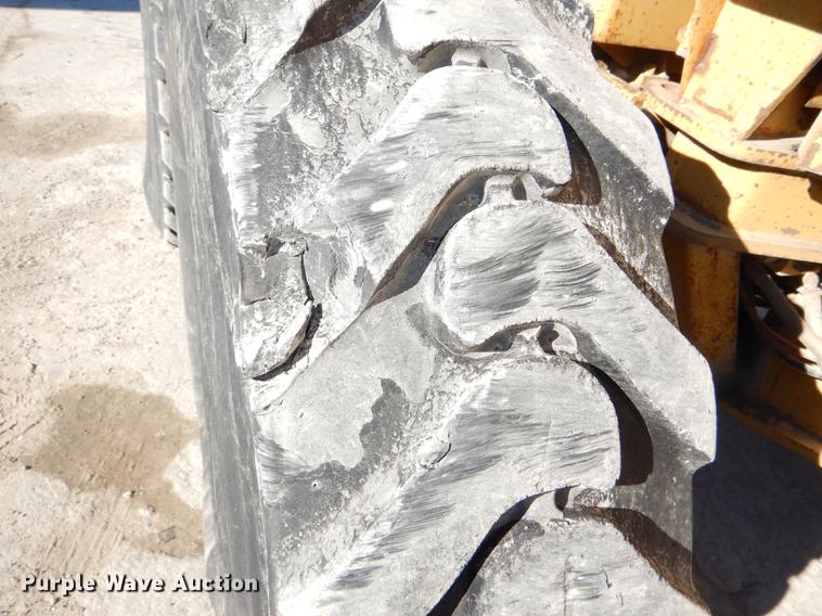 image for item DE0047 1983 Caterpillar 120G motor grader