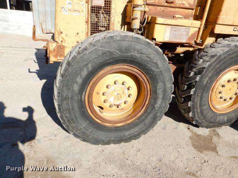 image for item DE0047 1983 Caterpillar 120G motor grader