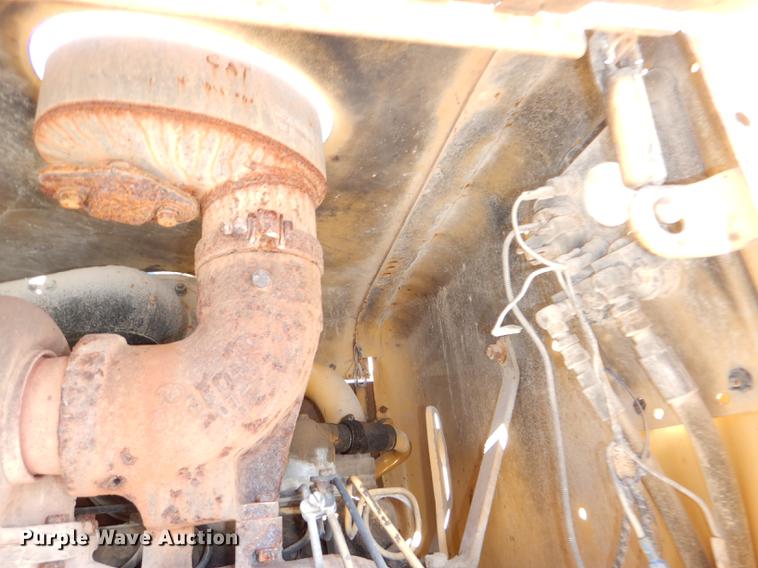 image for item DE0047 1983 Caterpillar 120G motor grader