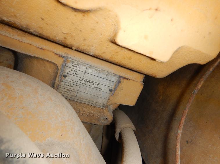 image for item DE0047 1983 Caterpillar 120G motor grader