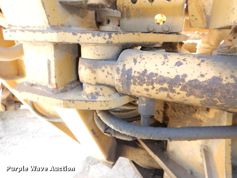 image for item DE0047 1983 Caterpillar 120G motor grader