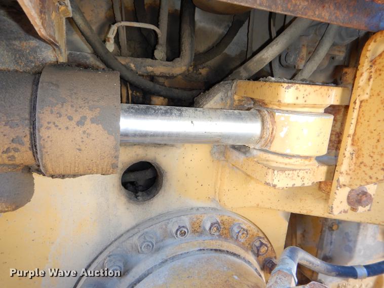 image for item DE0047 1983 Caterpillar 120G motor grader