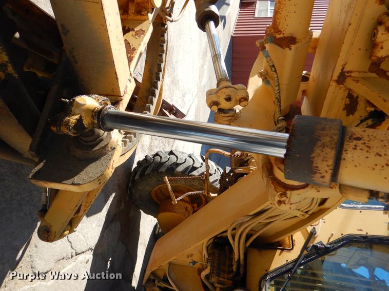 image for item DE0047 1983 Caterpillar 120G motor grader