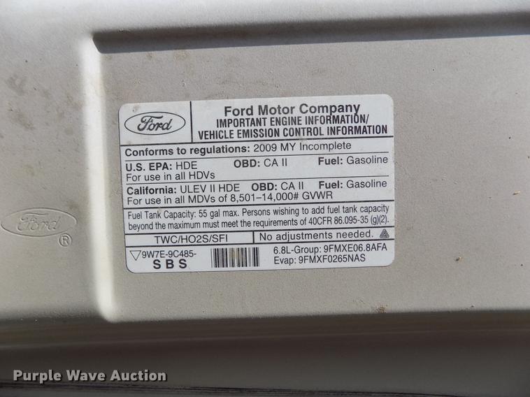 image for item DE0420 2009 Ford E350 Starcraft shuttle bus