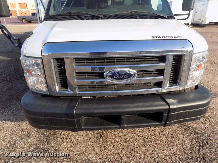 image for item DE0420 2009 Ford E350 Starcraft shuttle bus