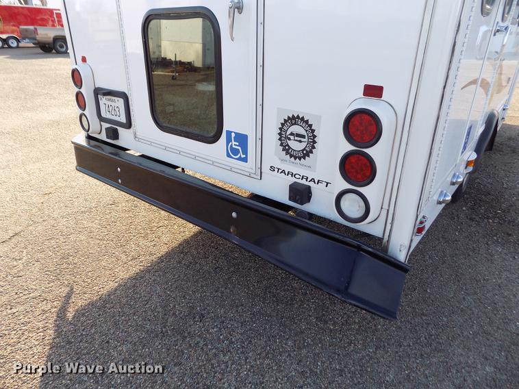 image for item DE0420 2009 Ford E350 Starcraft shuttle bus