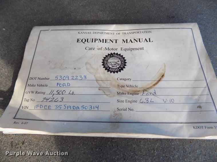 image for item DE0420 2009 Ford E350 Starcraft shuttle bus