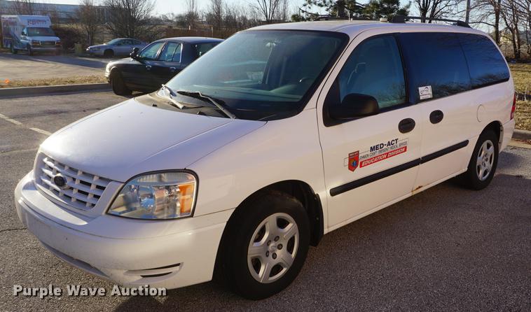 image for item DE3350 2007 Ford Freestar van